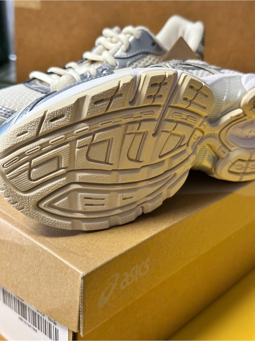 ASICS GEL-1130 Silver and White Running Sneakers - NEW - Picture 5 of 11